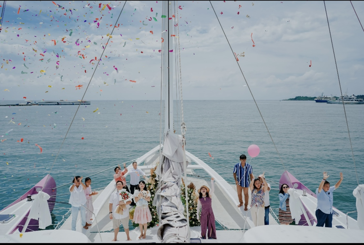 Large Catamaran Cruise (up to 40 guests)
