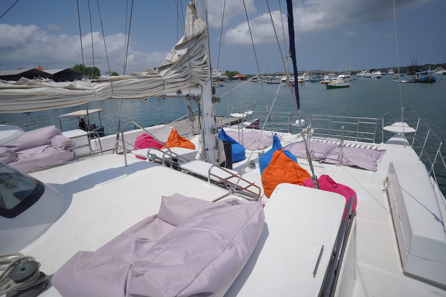 Круиз на маленьком катамаране (до 15 чел)