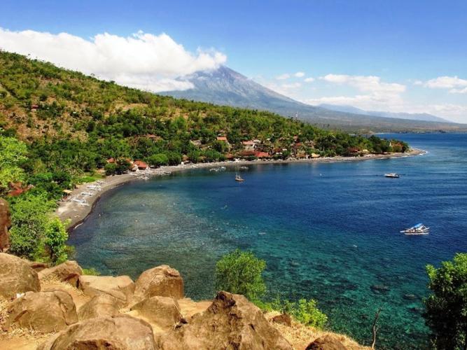 Snorkeling in Amed and Tulamben