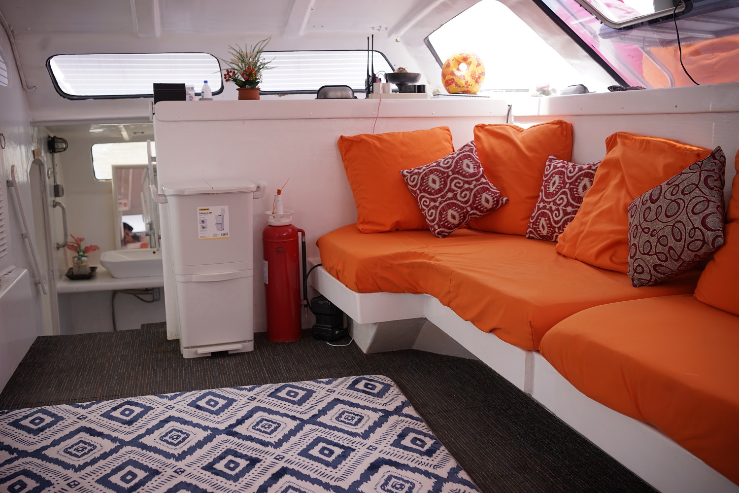 Круиз на маленьком катамаране (до 15 чел)