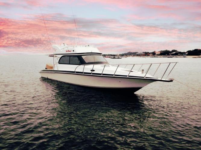 Small Yacht Cruise (up to 10 guests)