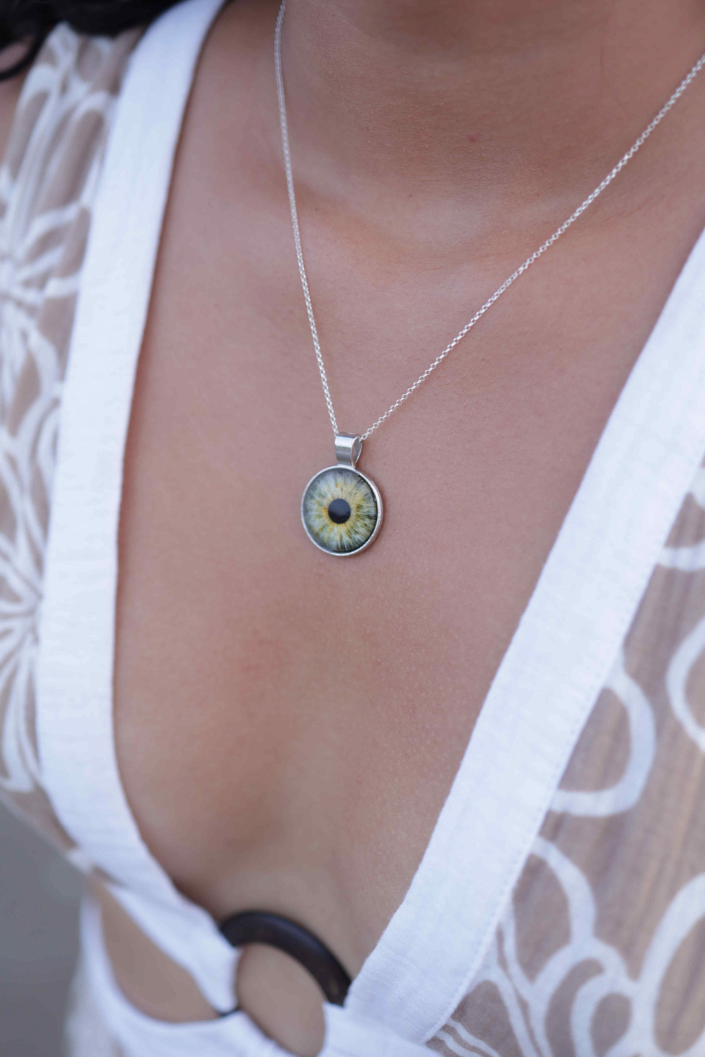 Создание украшений с фото сетчатки глаза