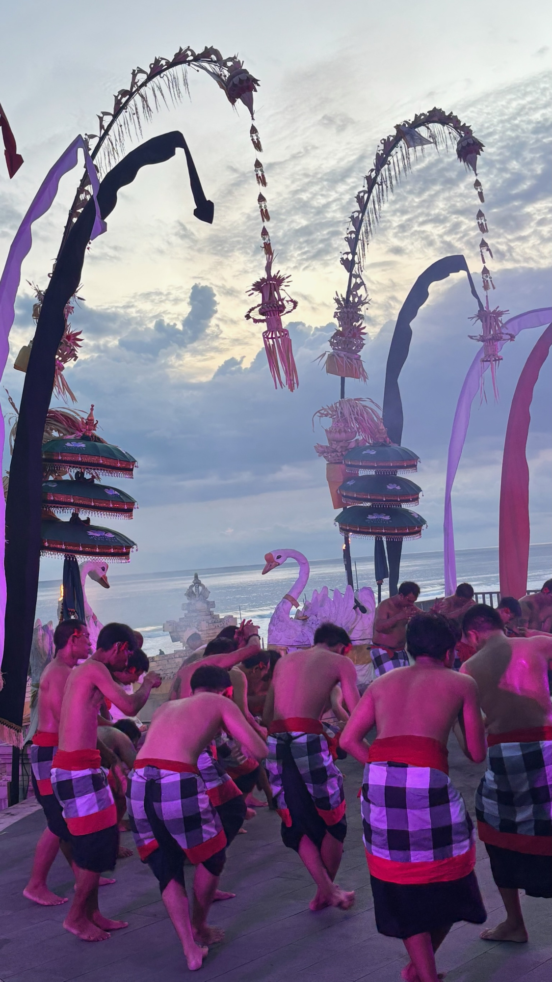 По югу Бали: черепахи, храм Улувату, пляж Меласти, танец Кечак